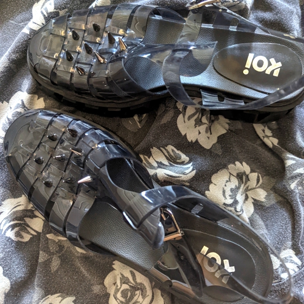 black jelly sandal chunky heel Size US 9